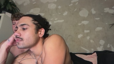 kkdoes live cam on Cam4