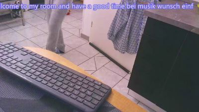 kleineshot live cam on Cam4