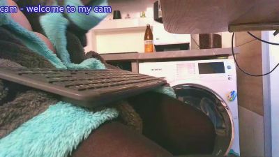 kleineshot live cam on Cam4