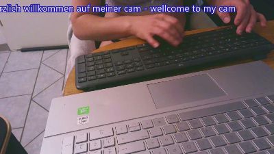 kleineshot live cam on Cam4