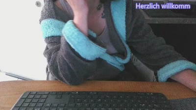 kleineshot live cam on Cam4