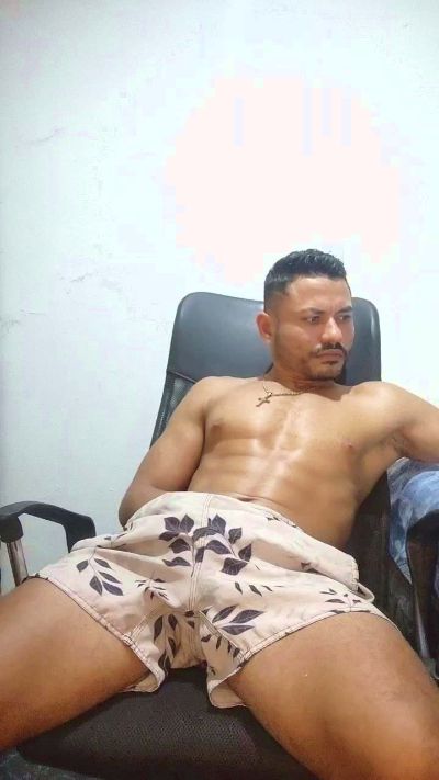 kllayton live cam on Cam4