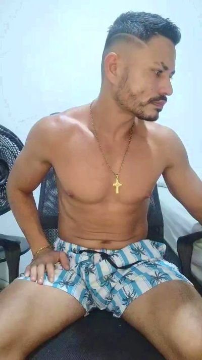 kllayton live cam on Cam4