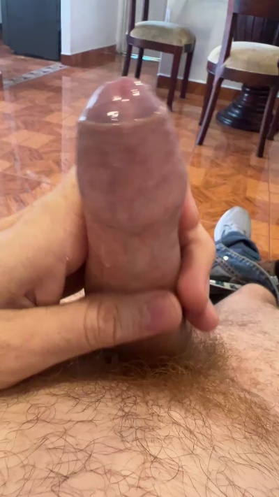 kmilo2019 live cam on Cam4