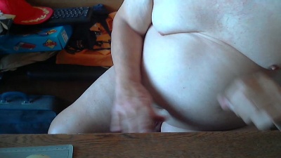 knuti4 live cam on Cam4