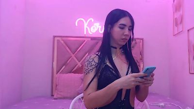 korinapaz live cam on Cam4