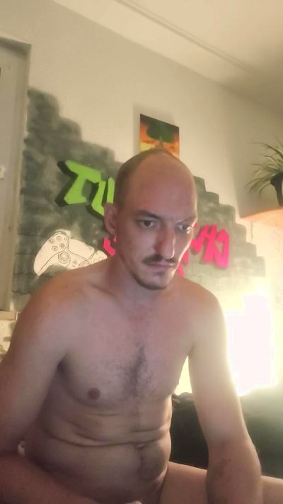 krabeatz1990 live cam on Cam4