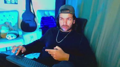 kraven_wolf live cam on Cam4