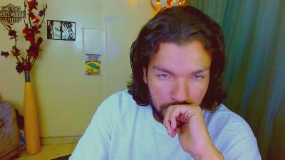 kraven_wolf live cam on Cam4