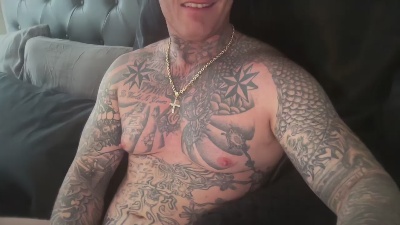 kray_sexy live cam on Cam4