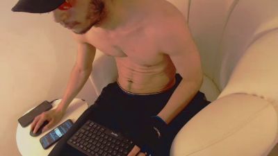 kreyko_ live cam on Cam4