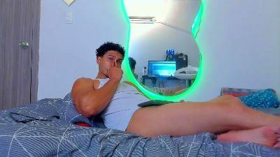 kris_khalifahot live cam on Cam4