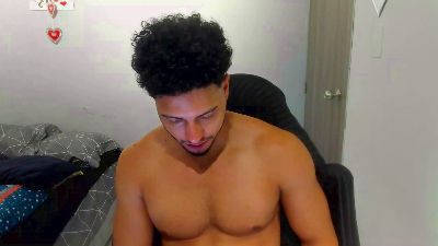 kris_khalifahot live cam on Cam4