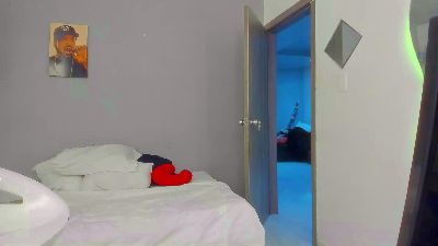kris_khalifahot live cam on Cam4
