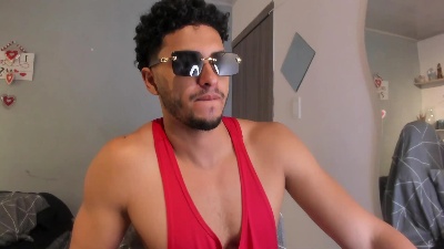 kris_khalifahot live cam on Cam4