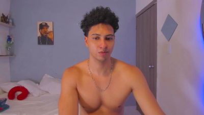kris_khalifahot live cam on Cam4