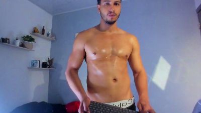 kris_khalifahot live cam on Cam4