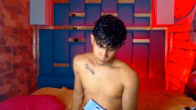 krish_ruselly7 live cam on Cam4