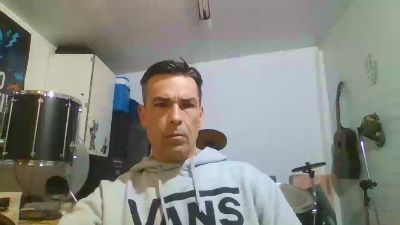 ksldiscretinhos live cam on Cam4