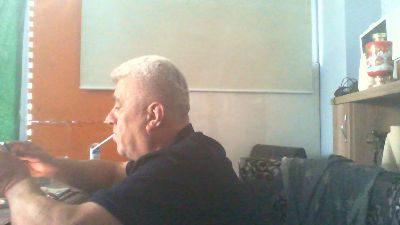 kutsal_adam live cam on Cam4
