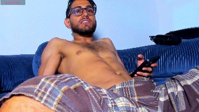 kuzzco live cam on Cam4