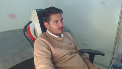kylian_07 live cam on Cam4