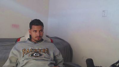 kylian_07 live cam on Cam4
