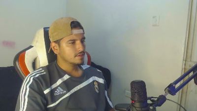 kylian_07 live cam on Cam4