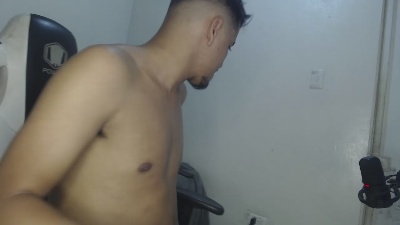 kylian_07 live cam on Cam4