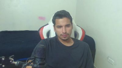 kylian_07 live cam on Cam4