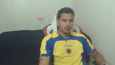 kylian_07 live cam on Cam4