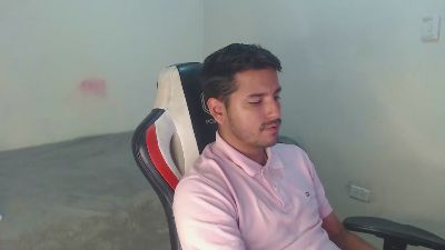 kylian_07 live cam on Cam4