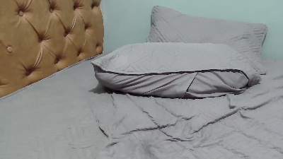 kylie696 live cam on Cam4