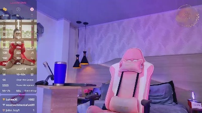 kyliehot_ live cam on Cam4