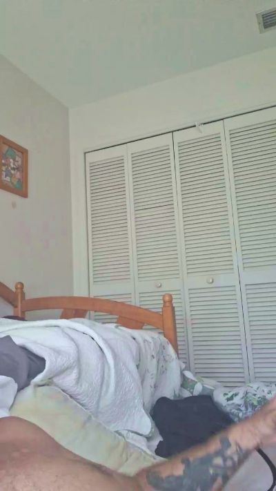 kyykyy1 live cam on Cam4