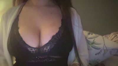 laaatingirrl live cam on Cam4