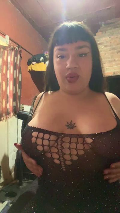 ladeldolar live cam on Cam4