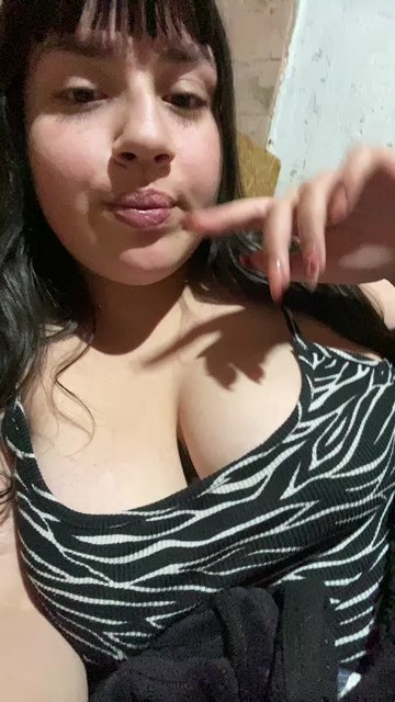 ladeldolar live cam on Cam4