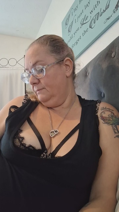 ladyfaye live cam on Cam4