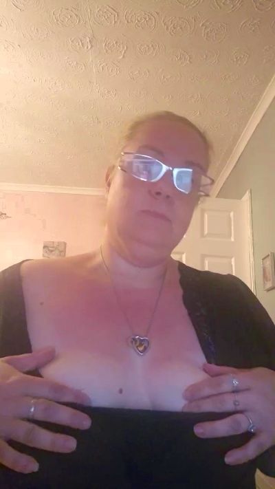 ladyfaye live cam on Cam4