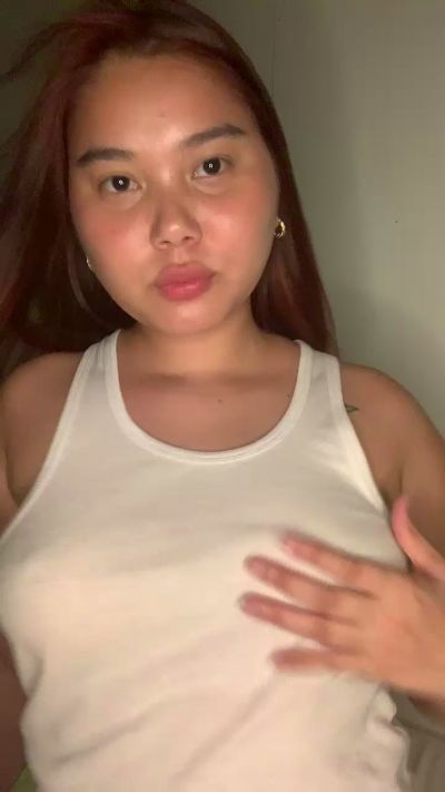 ladykisses23 live cam on Cam4