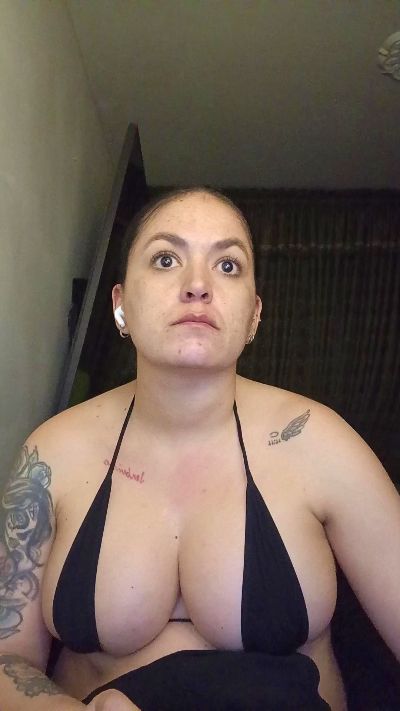 ladykyhara live cam on Cam4