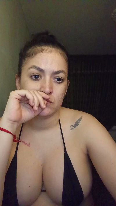 ladykyhara live cam on Cam4