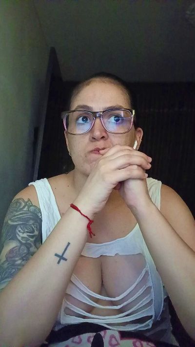 ladykyhara live cam on Cam4