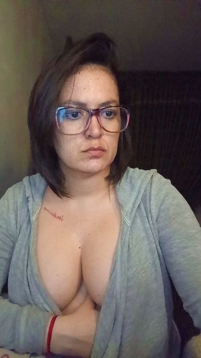 ladykyhara live cam on Cam4