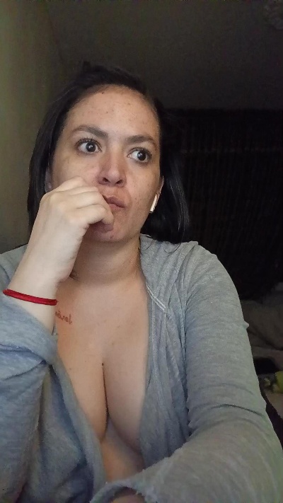 ladykyhara live cam on Cam4