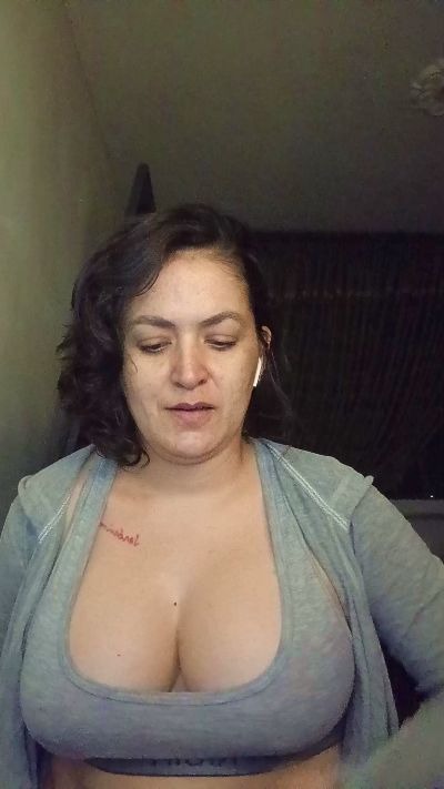 ladykyhara live cam on Cam4
