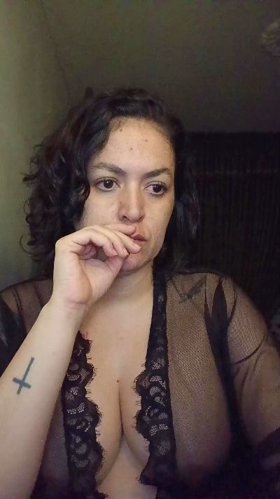 ladykyhara live cam on Cam4