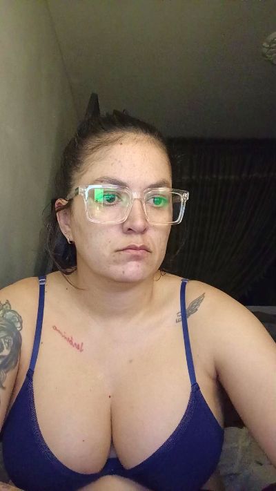 ladykyhara live cam on Cam4