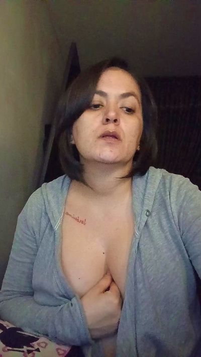 ladykyhara live cam on Cam4